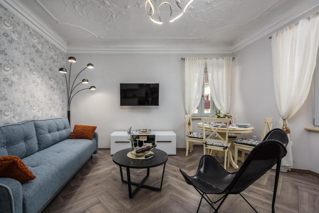 Premium Apartment Daka โปเรช ภายนอก รูปภาพ