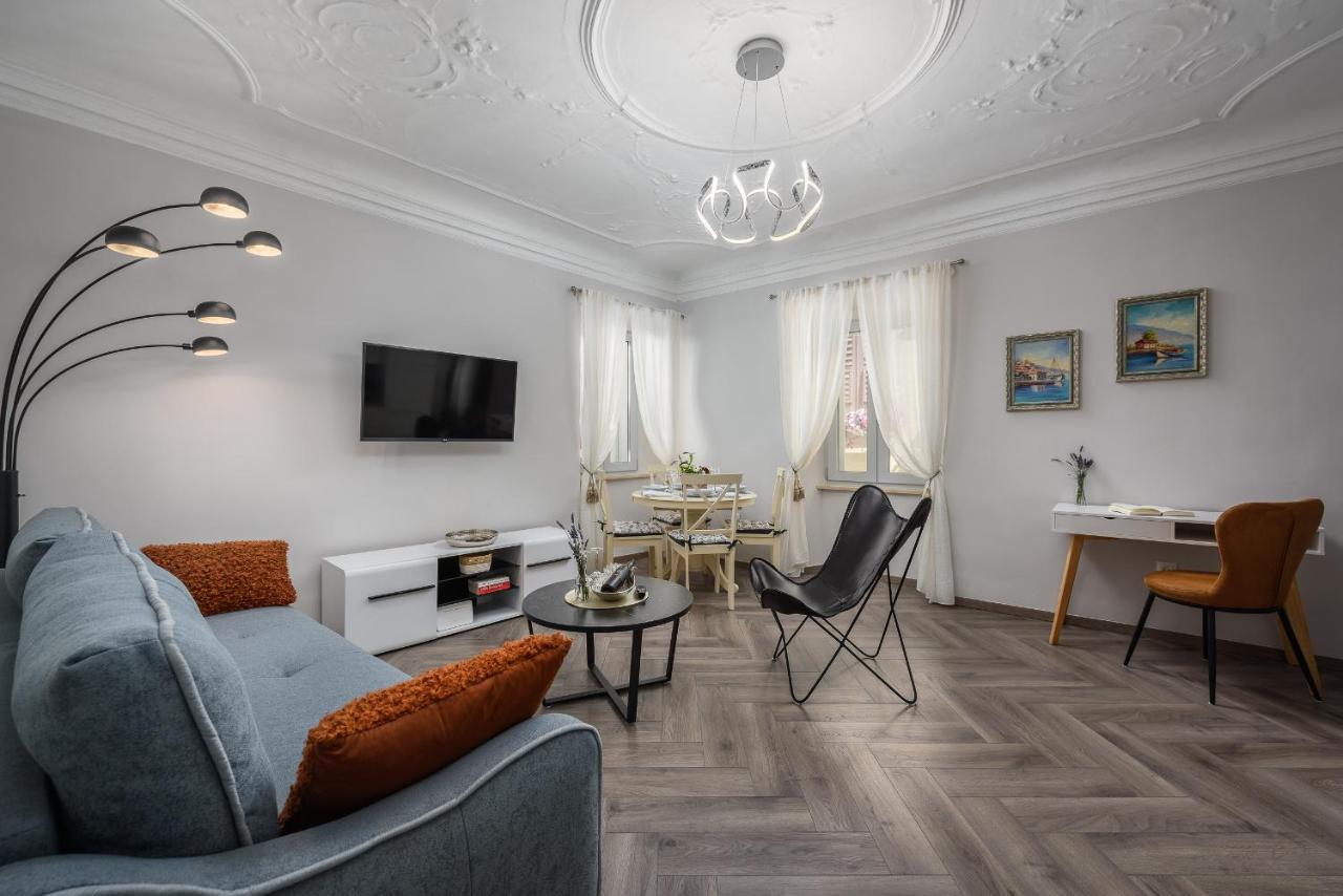 Premium Apartment Daka โปเรช ภายนอก รูปภาพ