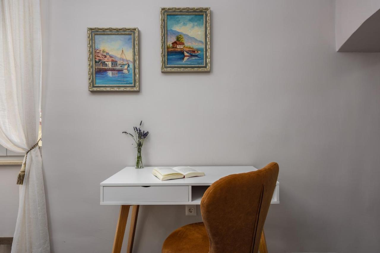 Premium Apartment Daka โปเรช ภายนอก รูปภาพ